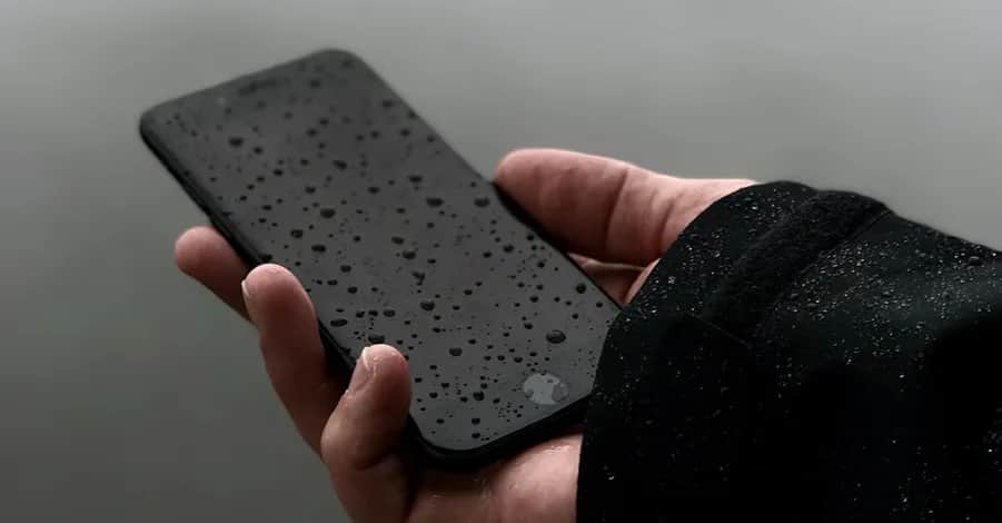 Czy iPhone 13 Mini jest wodoszczelny? Odkryj prawdę o IP68