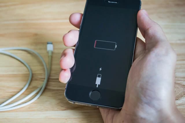 Jak ładować iPhone 13, aby uniknąć problemów z baterią?